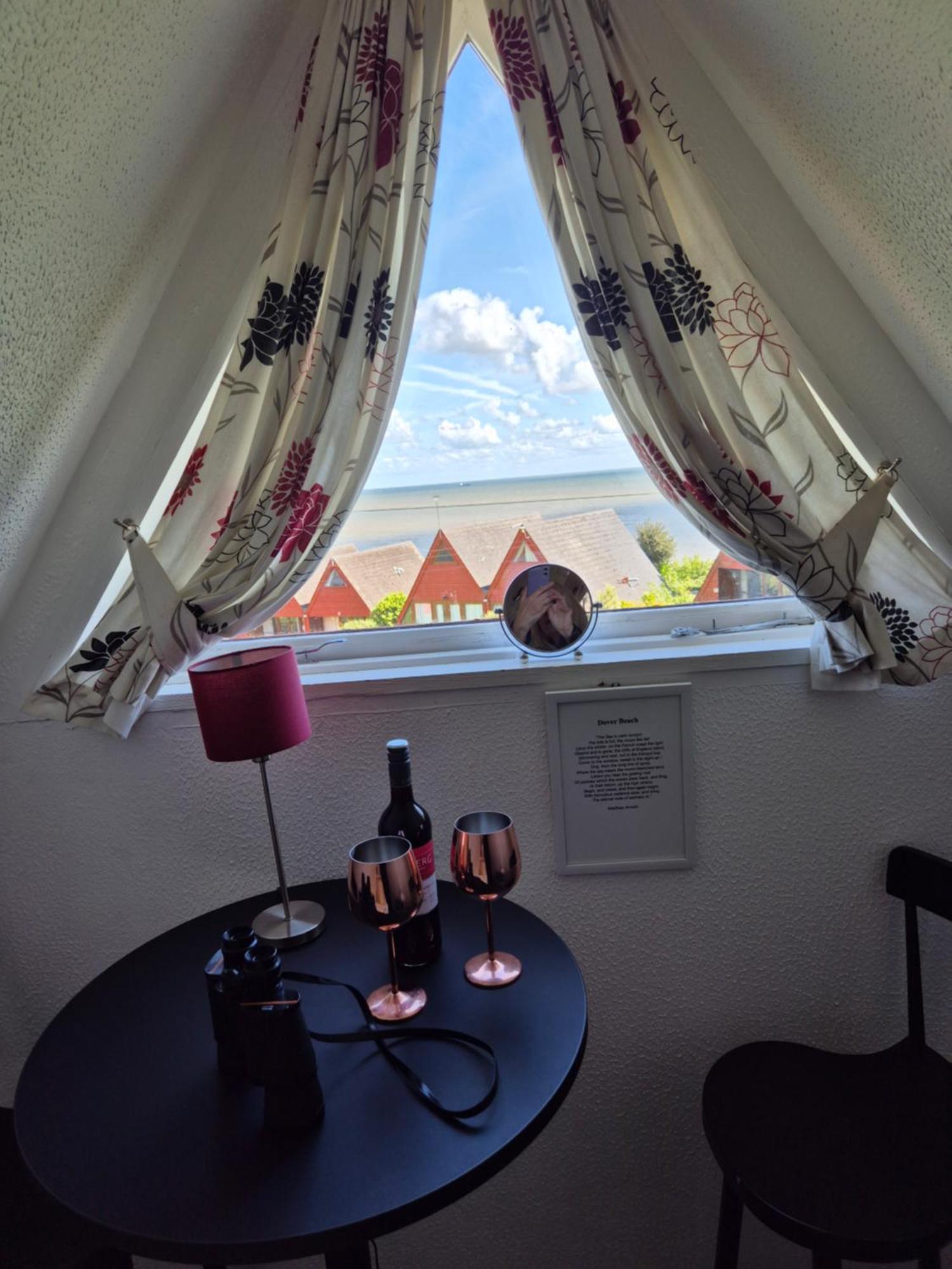 Wow! Amazing Sea Views At Coastal Chalet In Kingsdown Park With Pool No 40 Villa Eksteriør bilde